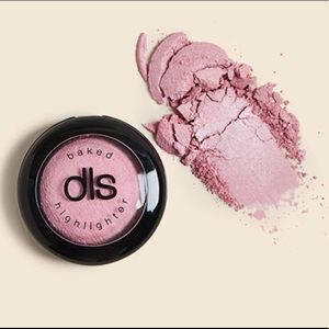 Dirty Little Secret Cosmetics Baked Highlighter, “Bellini”